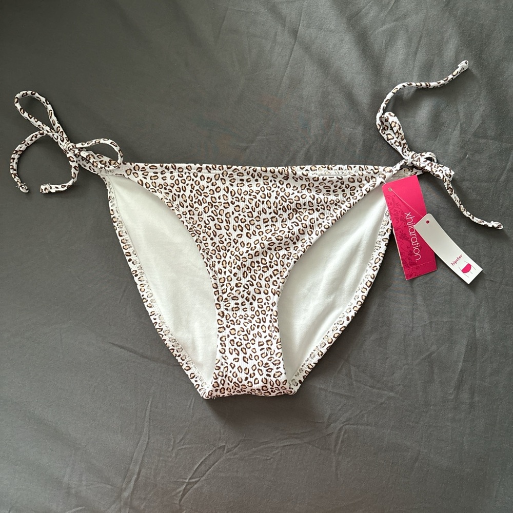 NWT swim bottoms SMALL